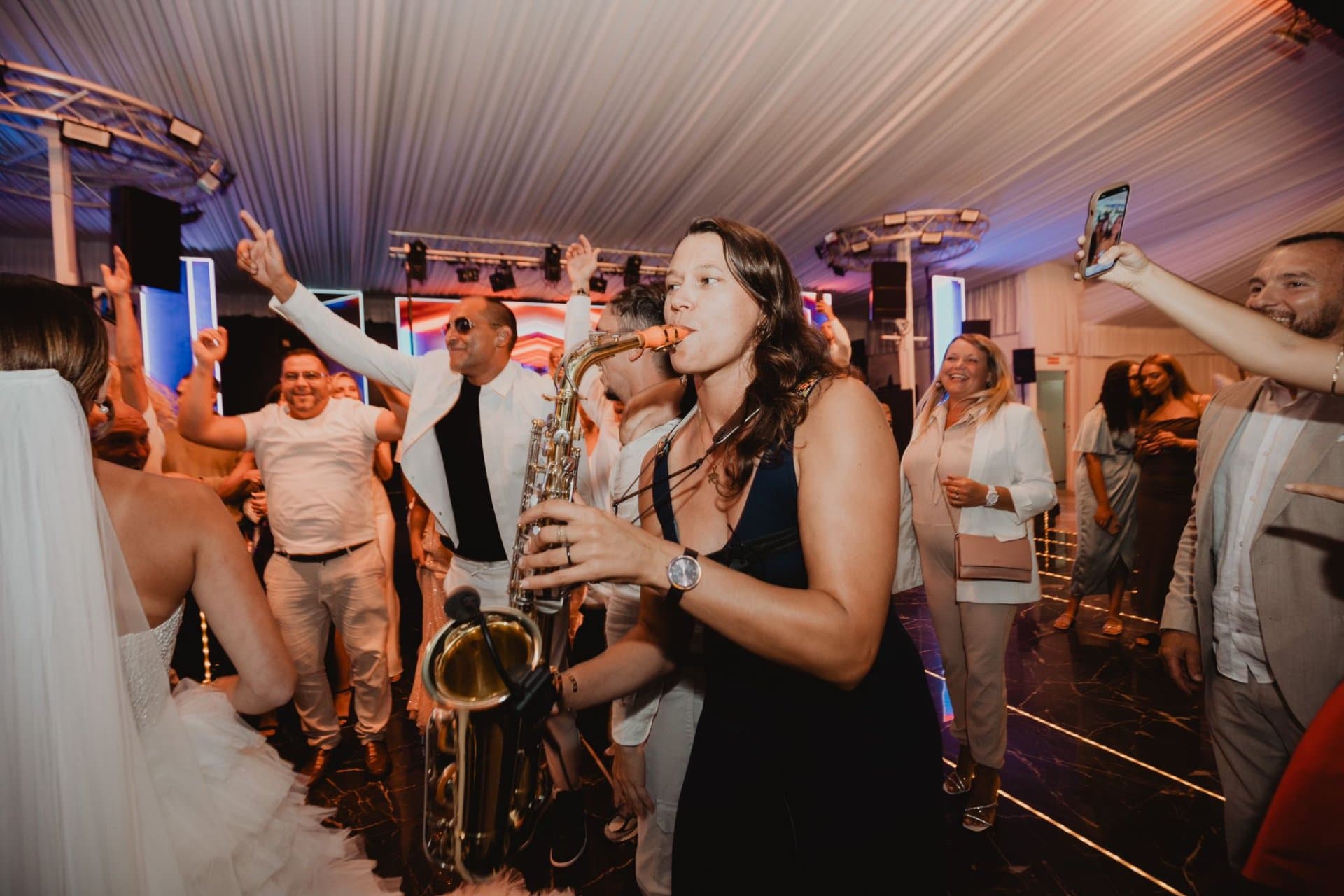 Elisa Saxo - DJ mariage Paris