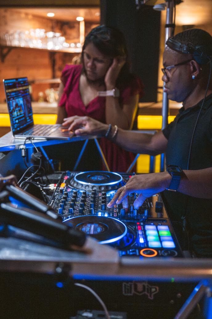 DEEJAY LIL’VIP - DJ mariage Lyon